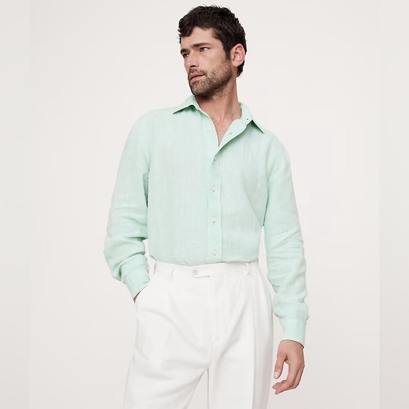 Banana Republic Other - Banana Republic STANDARD-FIT LINEN SHIRT
Long Sleeve SIZE Medium Q13
